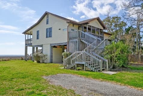 1538 Periwinkle Drive Mount Pleasant SC 29466