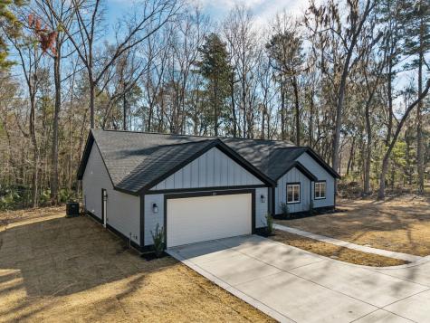 1011 Golf Course Parkway Moncks Corner SC 29461