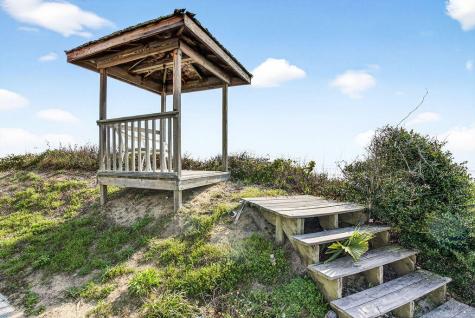 472 Myrtle Avenue Pawleys Island SC 29585