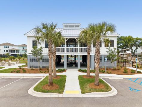 1566 N Lakeshore Drive Mount Pleasant SC 29466