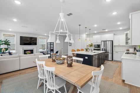 1566 N Lakeshore Drive Mount Pleasant SC 29466