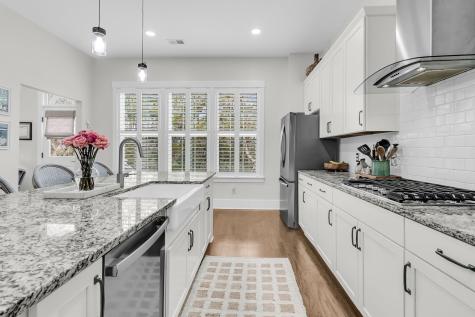 1442 Eutaw Battalion Drive Charleston SC 29412