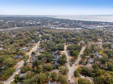 1027 Lakeview Drive Mount Pleasant SC 29464