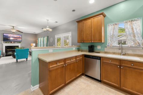 9404 Divot Lane Summerville SC 29485