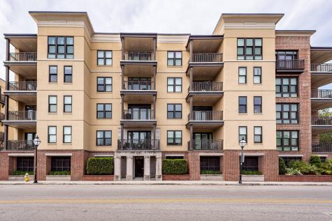 33 Calhoun Street Charleston SC 29401