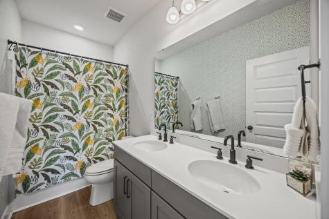 643 Blueway Avenue Summerville SC 29486