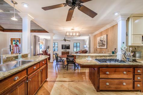 933 Lakeview Drive Mount Pleasant SC 29464