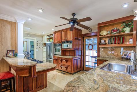 933 Lakeview Drive Mount Pleasant SC 29464