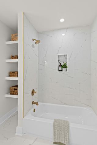 61 Maple Street Charleston SC 29403