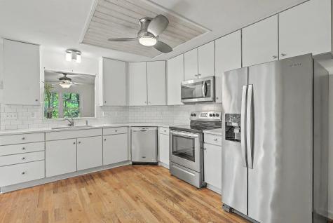 1759 Crystal Lake Drive Charleston SC 29412