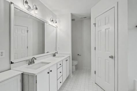 1759 Crystal Lake Drive Charleston SC 29412