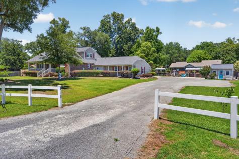 1335 Dennis Boulevard Moncks Corner SC 29461