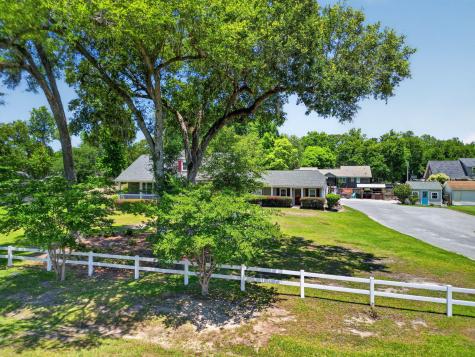 1335 Dennis Boulevard Moncks Corner SC 29461
