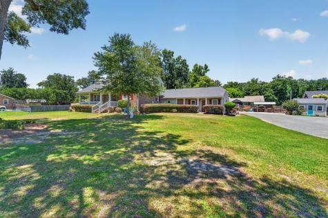 1335 Dennis Boulevard Moncks Corner SC 29461
