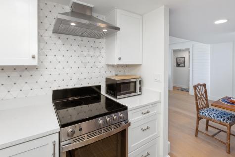 14 Lockwood Drive Charleston SC 29401