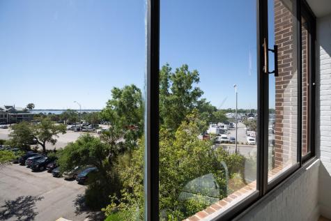 14 Lockwood Drive Charleston SC 29401
