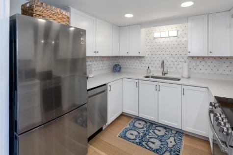 14 Lockwood Drive Charleston SC 29401