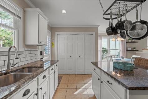 1307 Broad Street Beaufort SC 29902