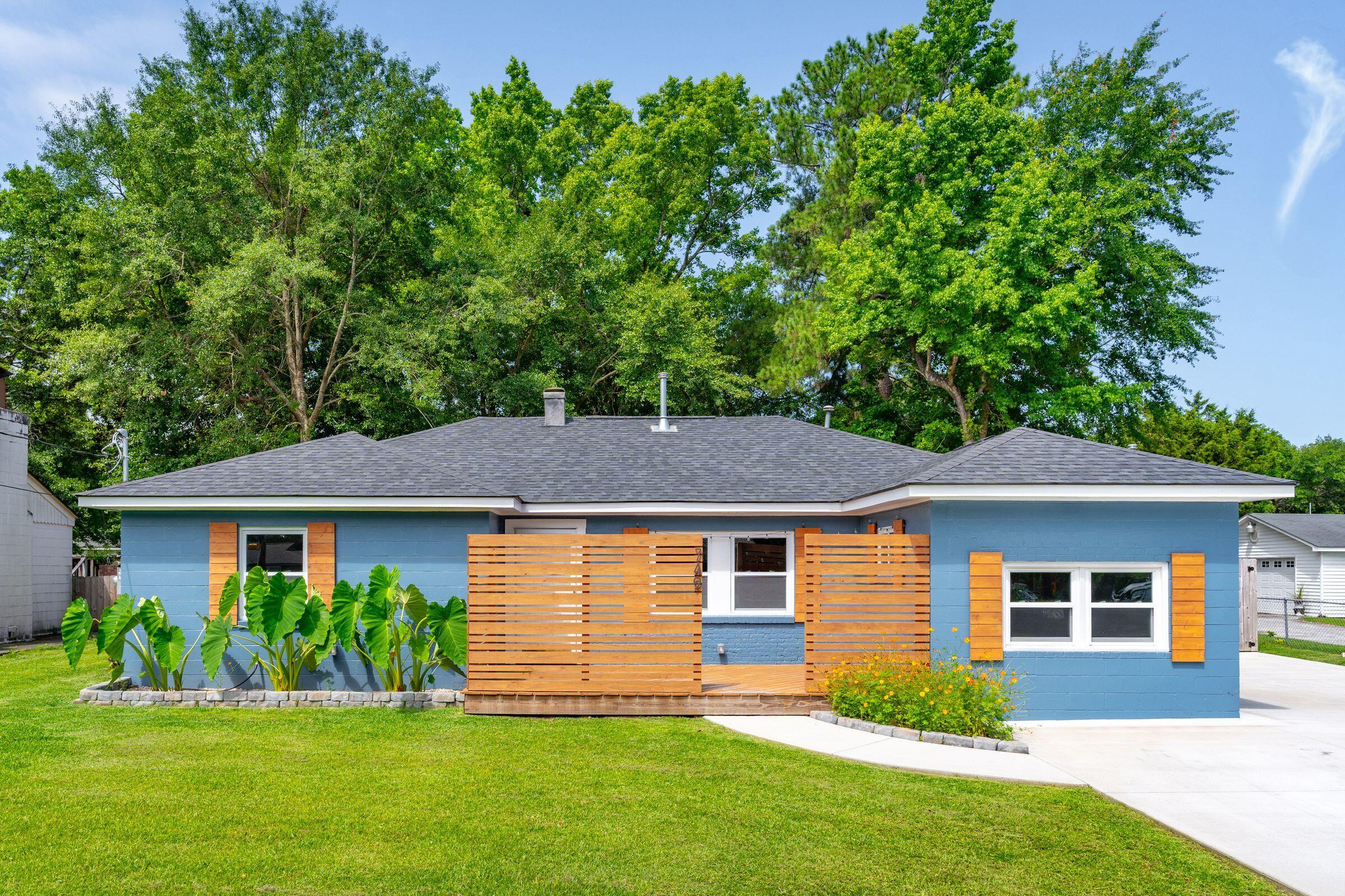 749 West Oak Forest Drive Charleston SC 29407