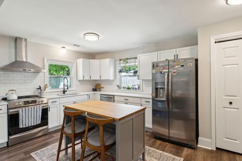749 West Oak Forest Drive Charleston SC 29407