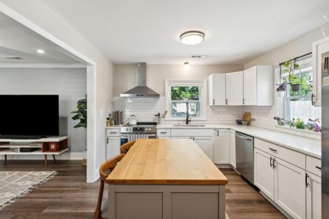 749 West Oak Forest Drive Charleston SC 29407