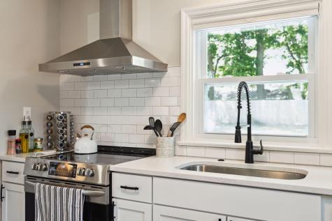 749 West Oak Forest Drive Charleston SC 29407
