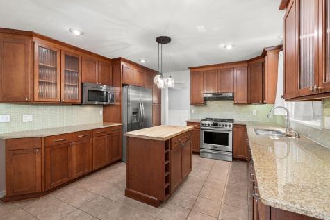 102 Caralana Circle Summerville SC 29485