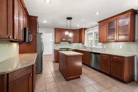 102 Caralana Circle Summerville SC 29485