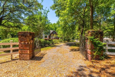 1882 Central Park Road Charleston SC 29412
