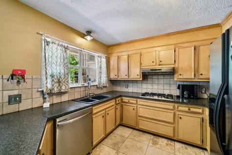 1882 Central Park Road Charleston SC 29412