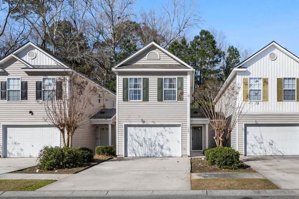 1207 Vistiana Drive North Charleston SC 29420