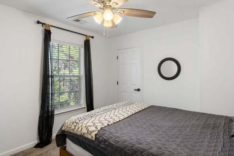 1207 Vistiana Drive North Charleston SC 29420