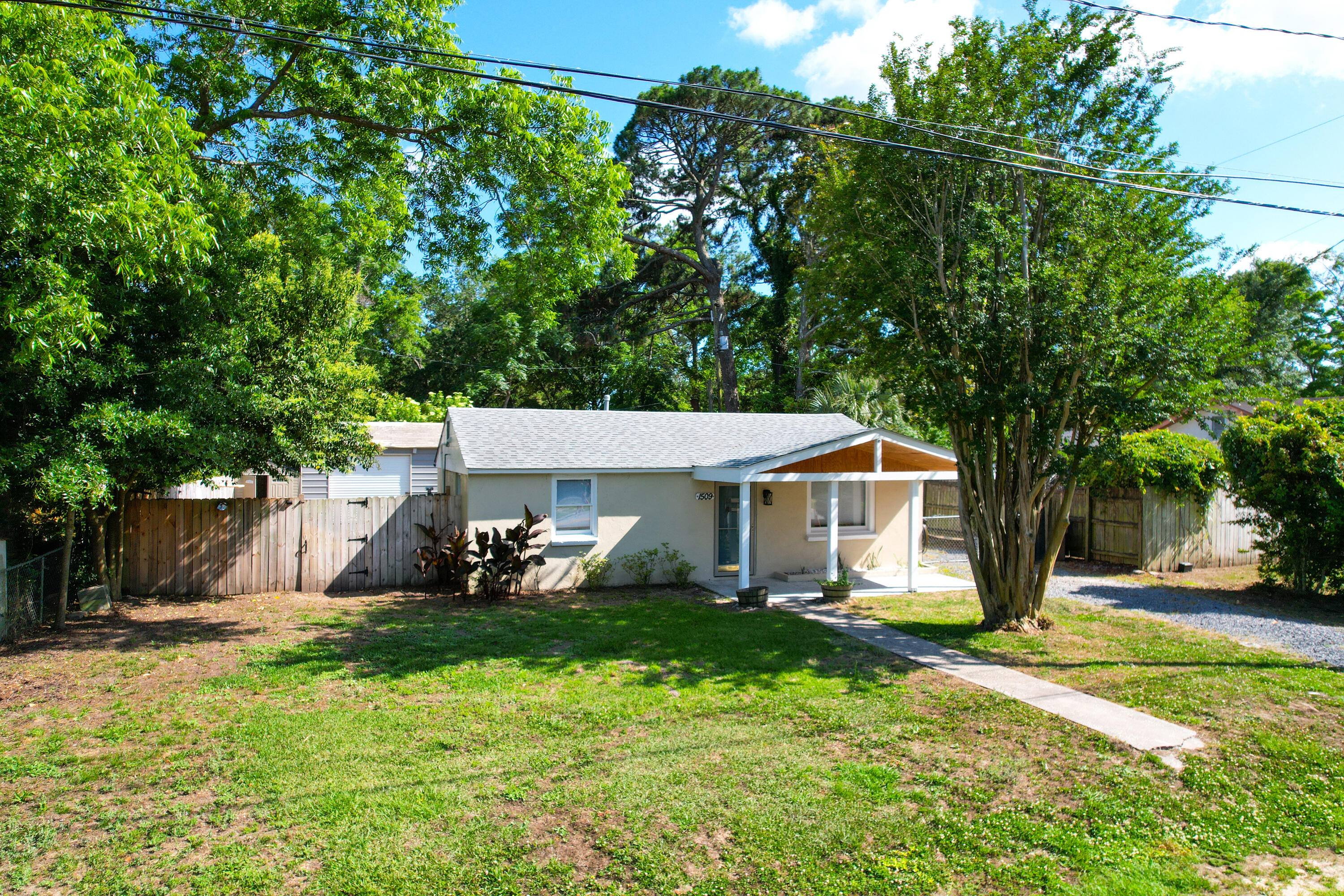 1509 Inland Avenue Charleston SC 29412