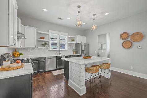 102 Ilderton Street Summerville SC 29483