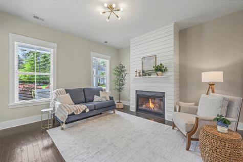 102 Ilderton Street Summerville SC 29483
