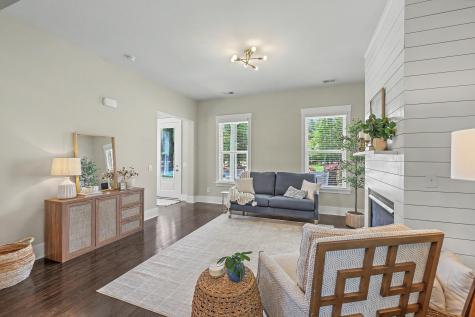 102 Ilderton Street Summerville SC 29483