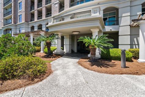 222 S Plaza Court Mount Pleasant SC 29464