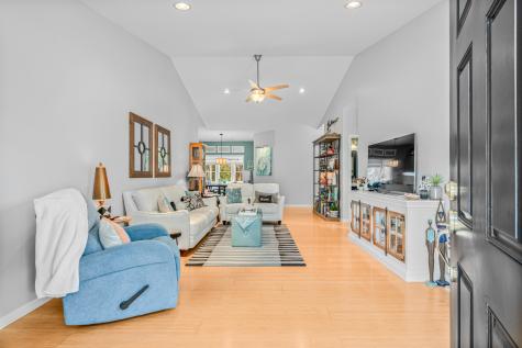 8699 Grassy Oak Trail North Charleston SC 29420