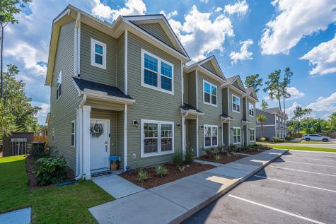 1201 Twin Rivers Drive Wando SC 29492