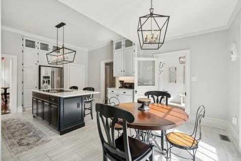 111 E Carolina Avenue Summerville SC 29483