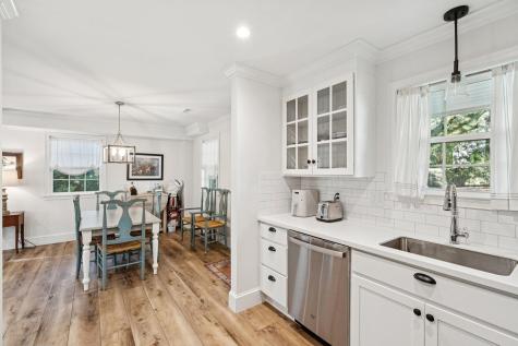 111 E Carolina Avenue Summerville SC 29483