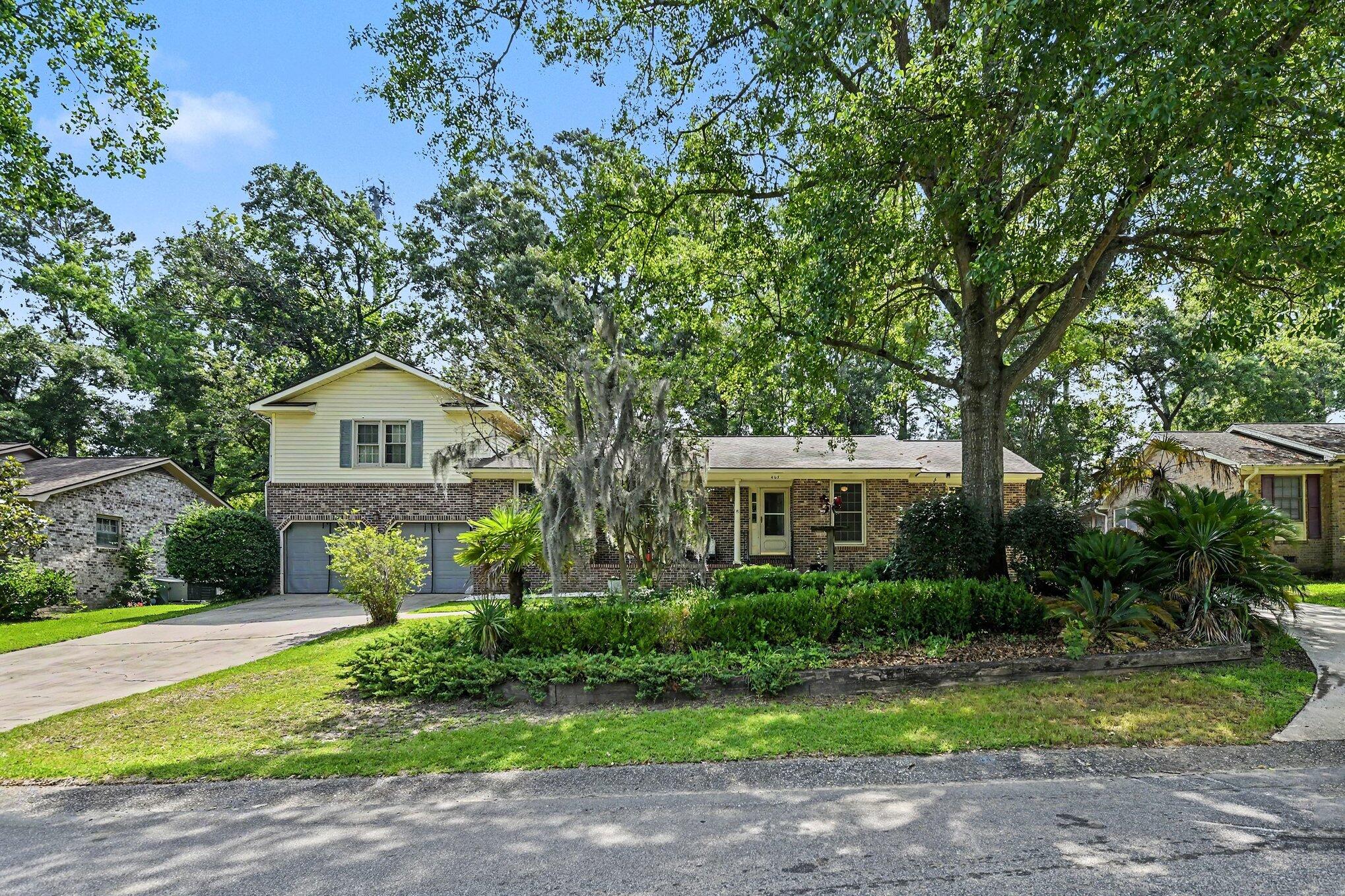 405 Red Fox Summerville SC 29485