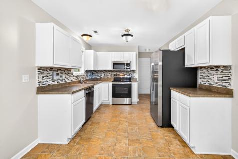 8960 Buck Run Court North Charleston SC 29406