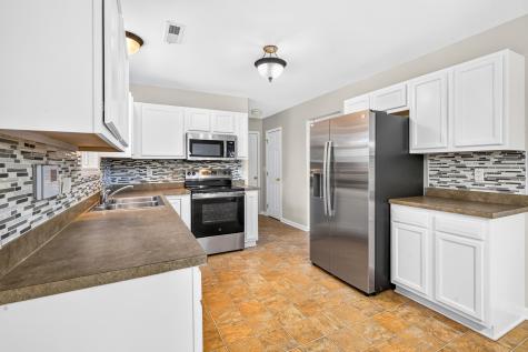 8960 Buck Run Court North Charleston SC 29406