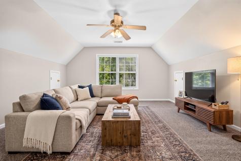 8960 Buck Run Court North Charleston SC 29406