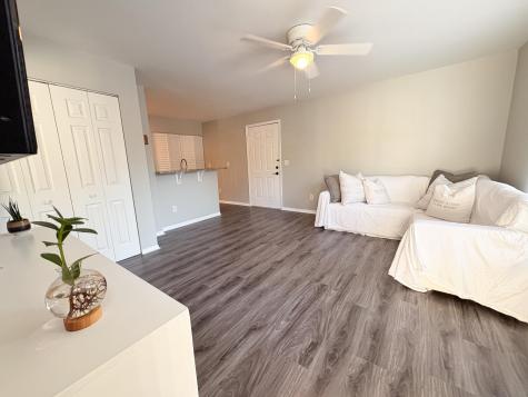 2011 N Highway 17 Mount Pleasant SC 29466