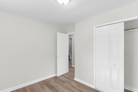 5433 Pennsylvania Avenue North Charleston SC 29406