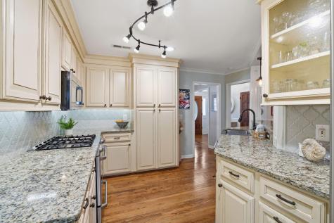 1098 Blue Marlin Drive Charleston SC 29412