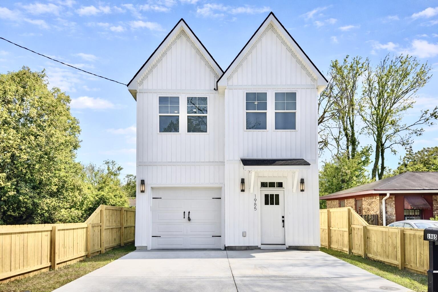 1985 Delaware Avenue North Charleston SC 29405