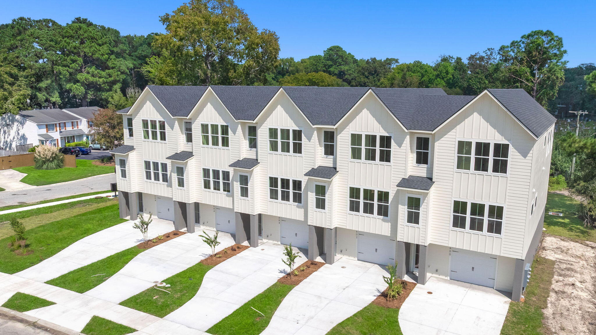 1600 Lauda Drive Mount Pleasant SC 29464